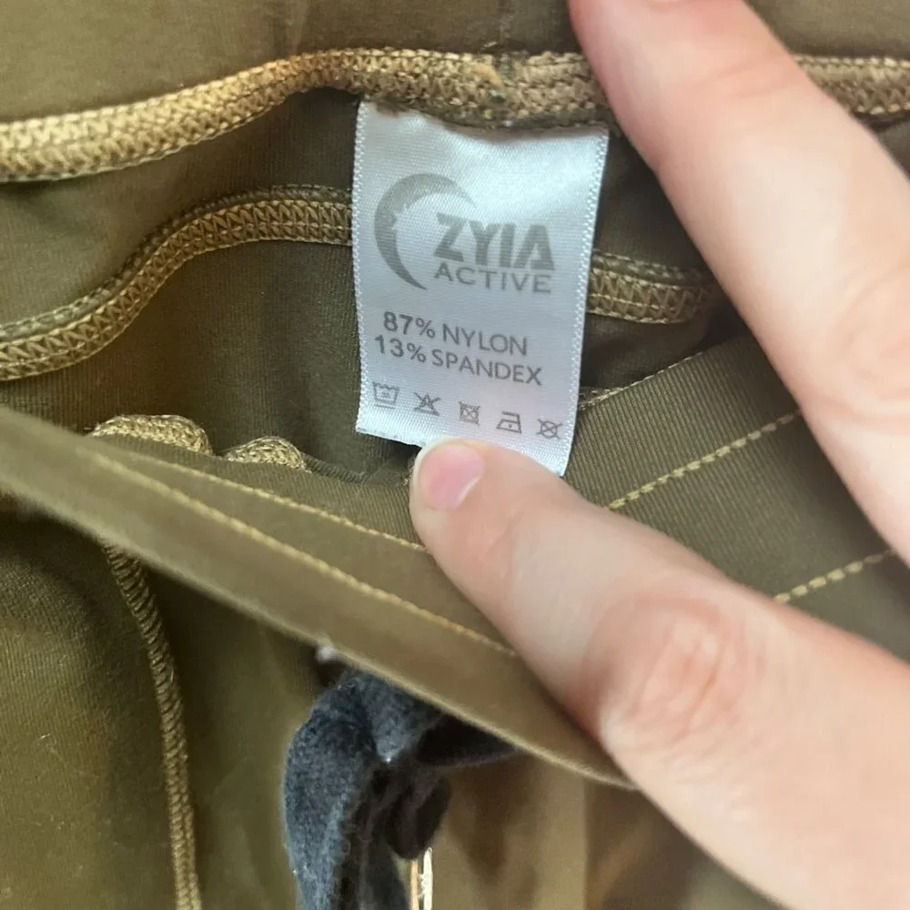 Zyia Active Olive Green Joggers- Size‎ M